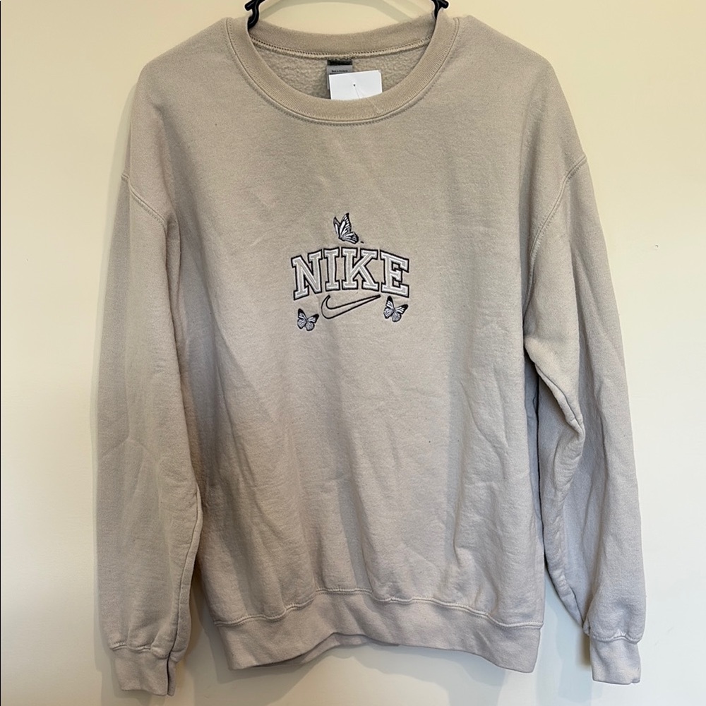 Nike Embroidered Crewneck